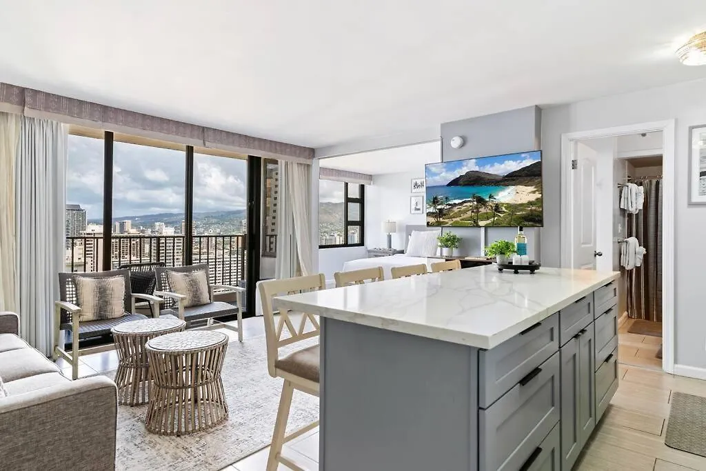 Ho'Omaluhia High Floor Ocean View, Free Parking Apartment Honolulu