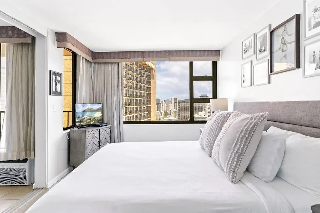 Ho'Omaluhia High Floor Ocean View, Free Parking Apartment Honolulu