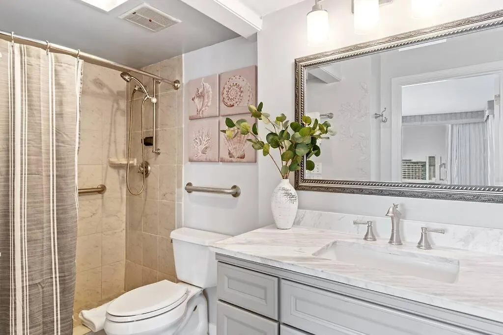 Ho'Omaluhia High Floor Ocean View, Free Parking Apartment Honolulu 0*,